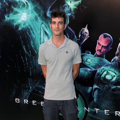 Israel Rodríguez en la premiére de 'Green Lantern'