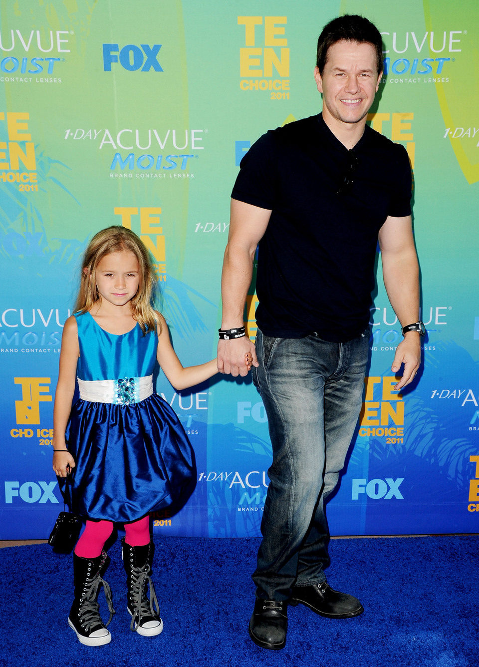 Mark Wahlberg y su hija en los Teen Choice Awards 2011