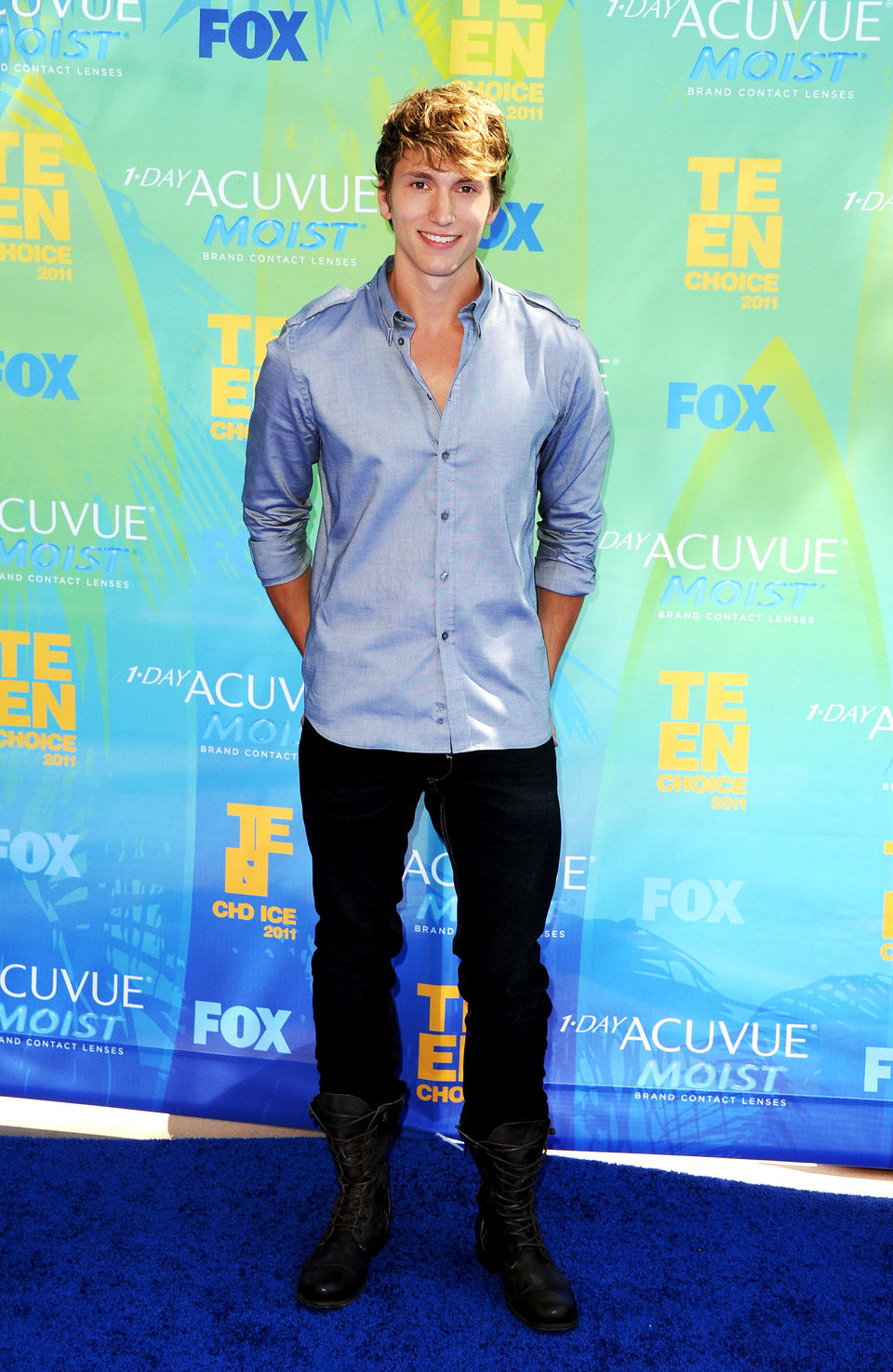 Benjamin Stone en el photocall de los Teen Choice Awards 2011