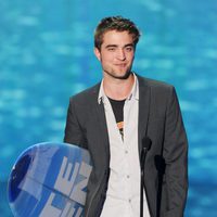 Robert Pattinson recoge su Teen Choice Award