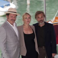 John C. Reilly, Kate Winslet y Christoph Waltz en el Festival de Venecia