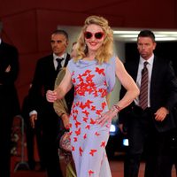 Madonna con gafas de sol en el Festival de Venecia