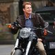 Steve Rogers en moto en el set de 'Los Vengadores'