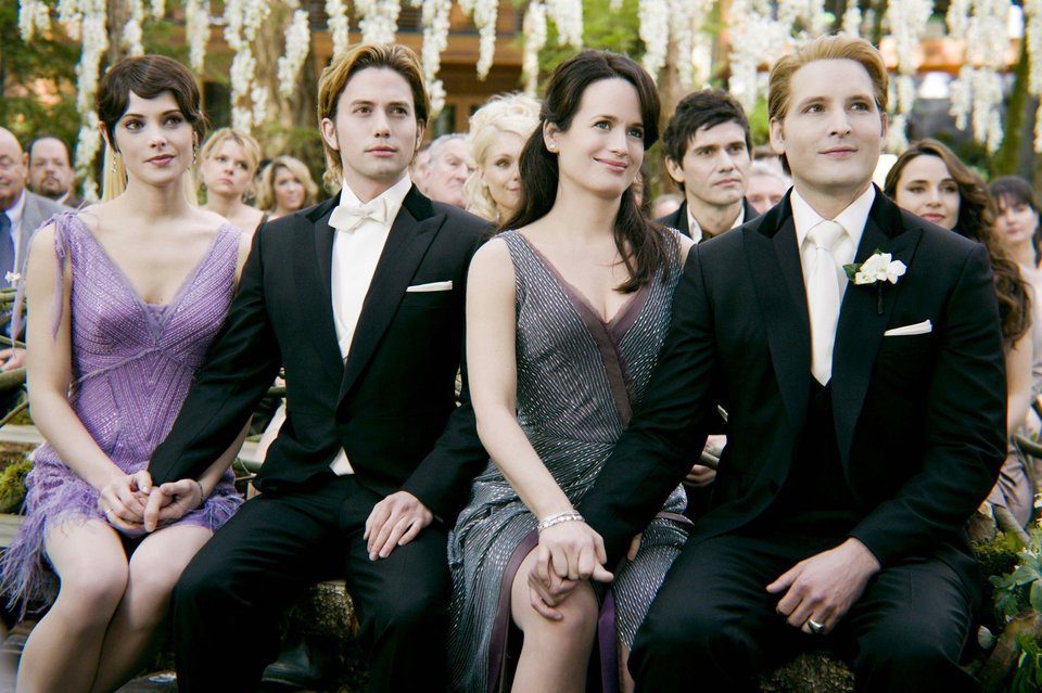 La familia Cullen en la boda de 'Amanecer: Parte 1'