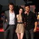 Robert Pattinson, Kristen Stewart y Taylor Lautner posan delante del Teatro Chino