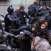 Batman y Bane pelean en el set de Nueva York de 'La leyenda renace'