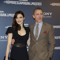 Rachel Weisz y su marido Daniel Craig en la premiere en Madrid de 'Los hombres que no amaban a las mujeres'