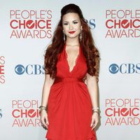 Demi Lovato, muy sexy en los People Choice Awards 2012