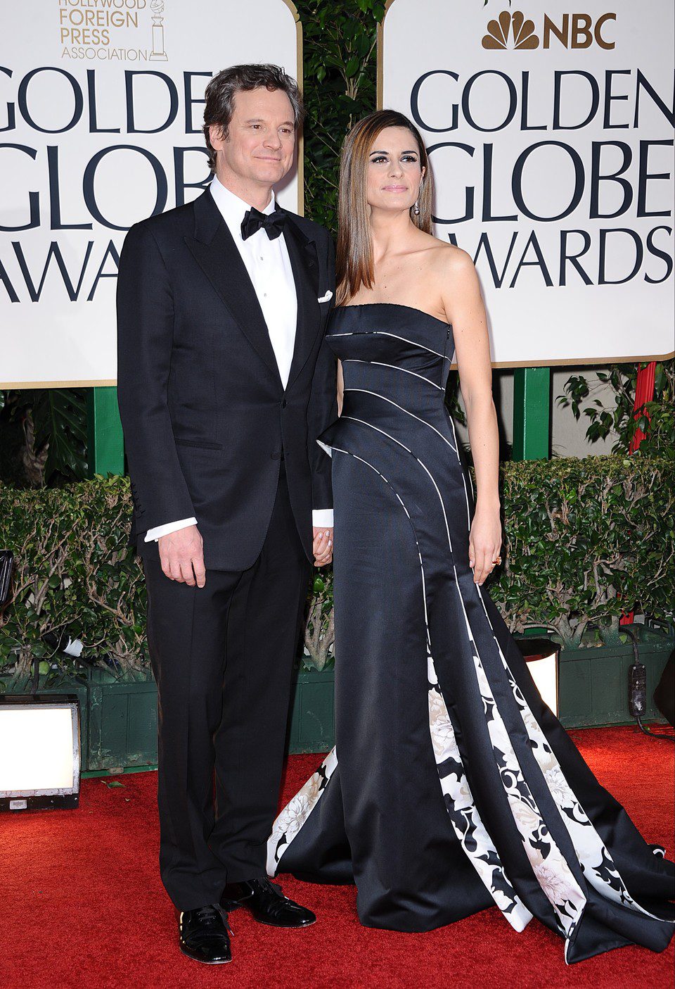 Colin Firth y su esposa en la alfombra roja de los Globos de Oro 2012