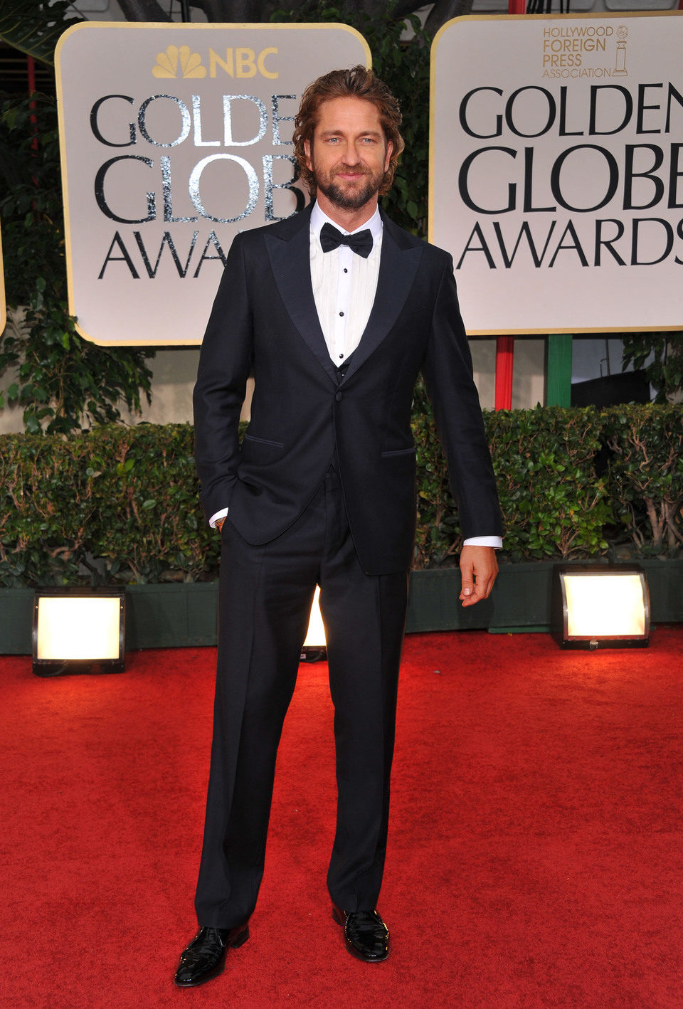 Gerard Butler posa en el photocall de los Globos de Oro 2012