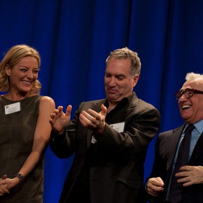 Lucy Walter, Jim Taylor y Martin Scorsese en la comida de nominados a los Oscar 2012