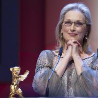 Meryl Streep recoge su Oso de Oro en la Berlinale 2012