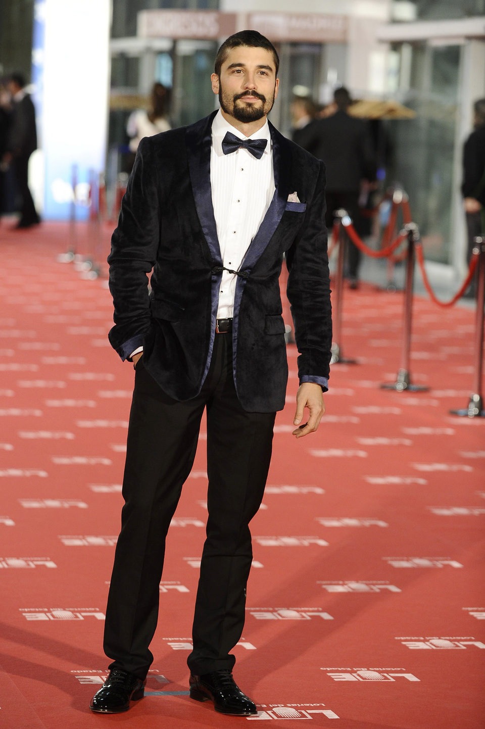 Álex García en la alfombra roja de los premios Goya 2012