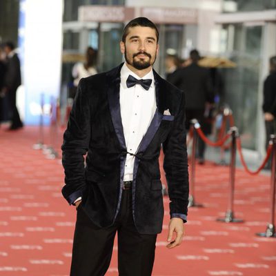 Álex García en la alfombra roja de los premios Goya 2012