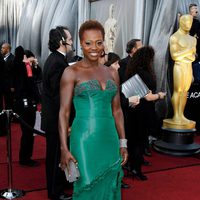 Viola Davis en la alfombra roja de los Oscar 2012