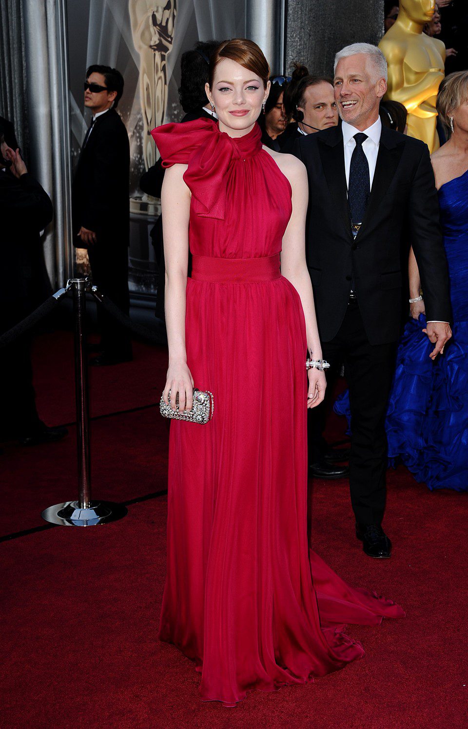 Emma Stone en la alfombra roja de los Oscar 2012