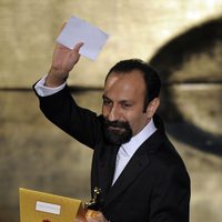 Asghar Farhadi con su Oscar 2012