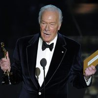 Christopher Plummer recibe su Oscar 2012