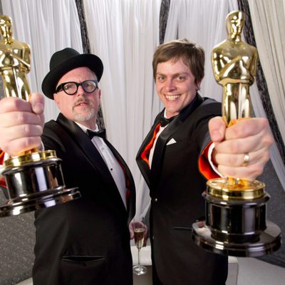 William Joyce y Brandon Oldenburg, ganadores del Oscar al mejor corto animado por 'The Fantastic Flying Books of Mr. Morris Lessmore'.