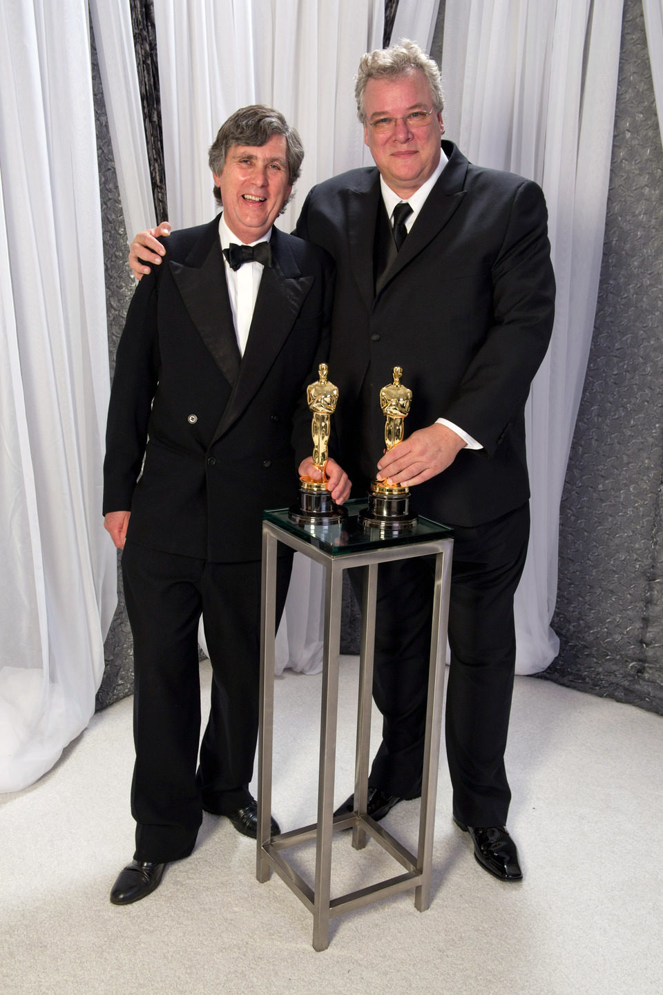 John Midgley y Tom Fleischman, ganadores del Oscar 2012 a la mejor mezcla de sonido