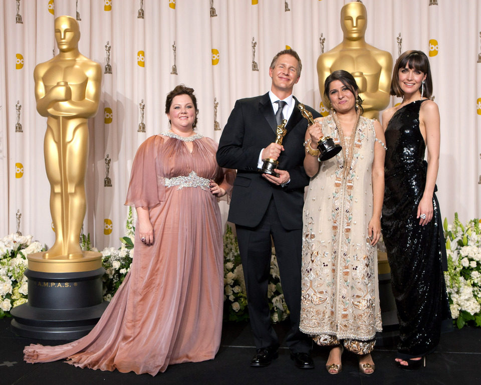 Daniel Junge y Sharmeen Obaid-Chinoy, ganadores del Oscar 2012 al mejor corto documental