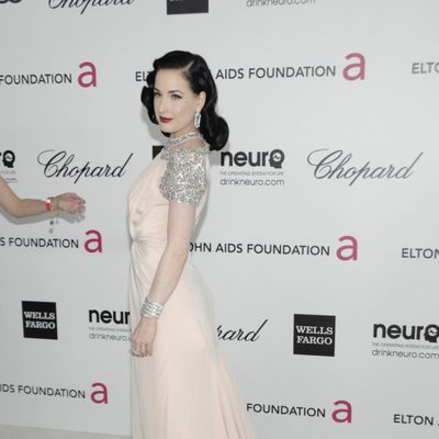 Dita Von Teese en la fiesta de Elton John tras los Oscar 2012