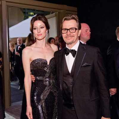 Gary Oldman en el Baile del Gobernador tras los Oscar 2012