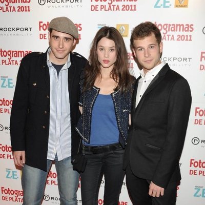 Llorenç González, Astrid Bergès-Frisbey y Álvaro Cervantes en los Fotogramas de Plata 2011