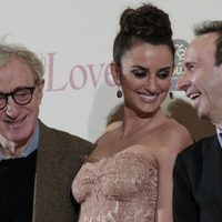 Woody Allen, Penélope Cruz y Roberto Benigni en la premiére de 'To Rome with Love' en Italia