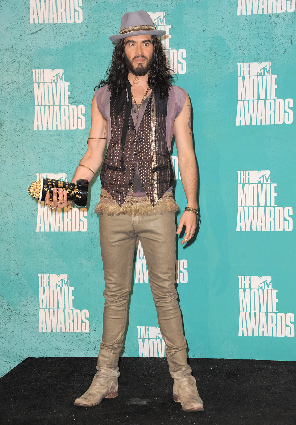 Russell Brand, presentador de los MTV Movie Awards 2012