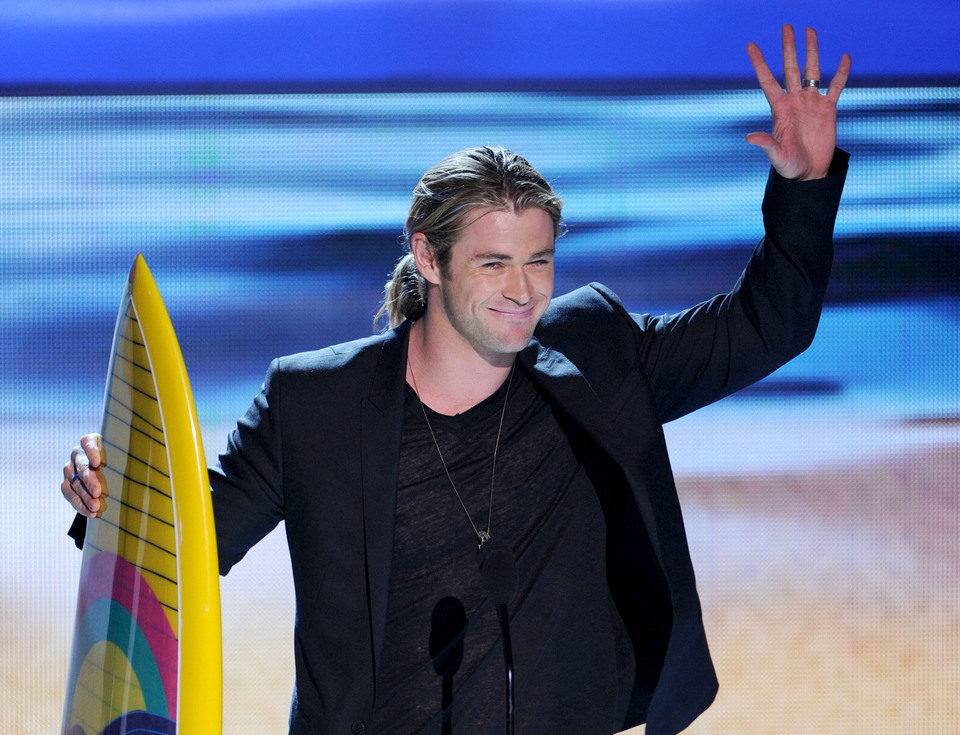 Chris Hemsworth en los Teen Choice Awards 2012