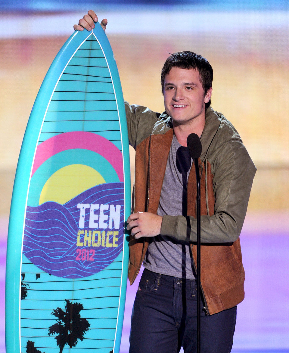 Josh Hutcherson en los Teen Choice Awards 2012