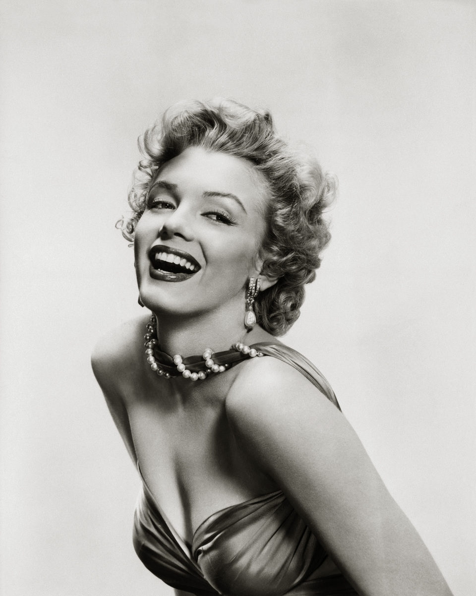 Marilyn Monroe posa sonriente