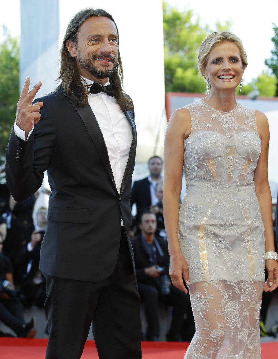 Bob Sinclair e Isabella Ferrari en la Mostra de Venecia 2012