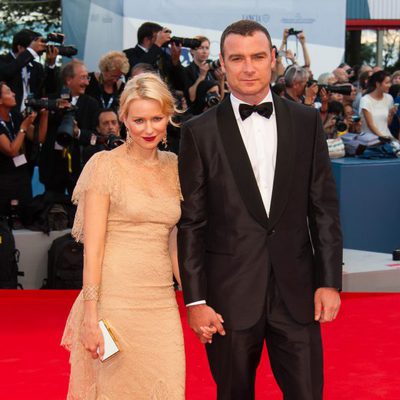 Naomi Watts y Liev Schreiber en la Mostra de Venecia 2012