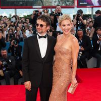 Matt Bellamy y Kate Hudson en la Mostra de Venecia 2012