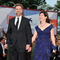 Paul Thomas Anderson y Joanne Sellar en la Mostra de Venecia 2012