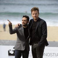 Juan Antonio Bayona y Ewan McGregor en el Festival de San Sebastián 2012