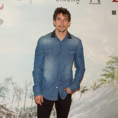 Adrián Lastra en la premiére de 'Lo imposible'