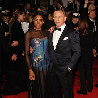 Naomie Harris y Daniel Craig en la premiere mundial de 'Skyfall' en Londres