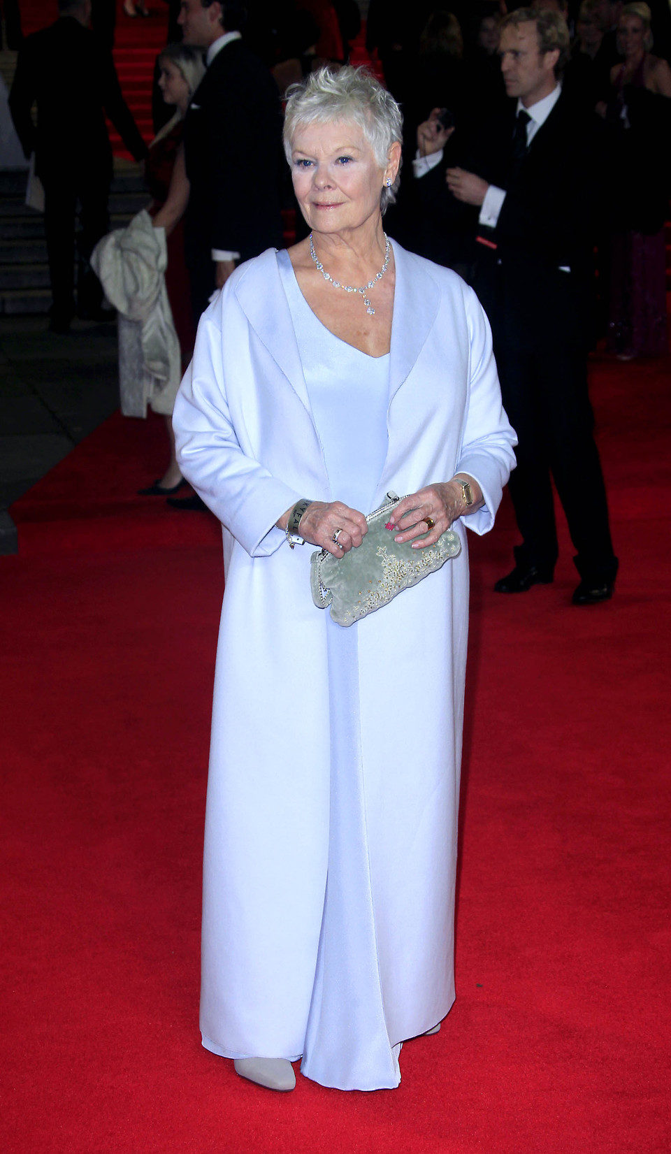 Judi Dench en la premiere mundial de 'Skyfall' en Londres