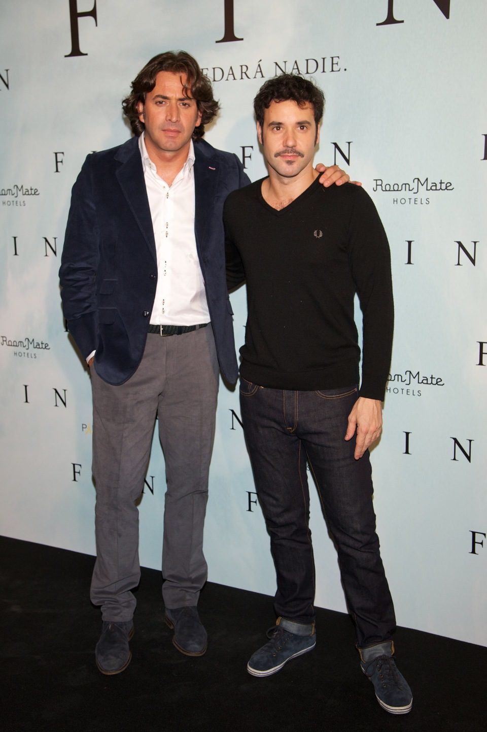 Antonio Garrido y Miquel Fernández en la presentación de 'Fin' en Madrid