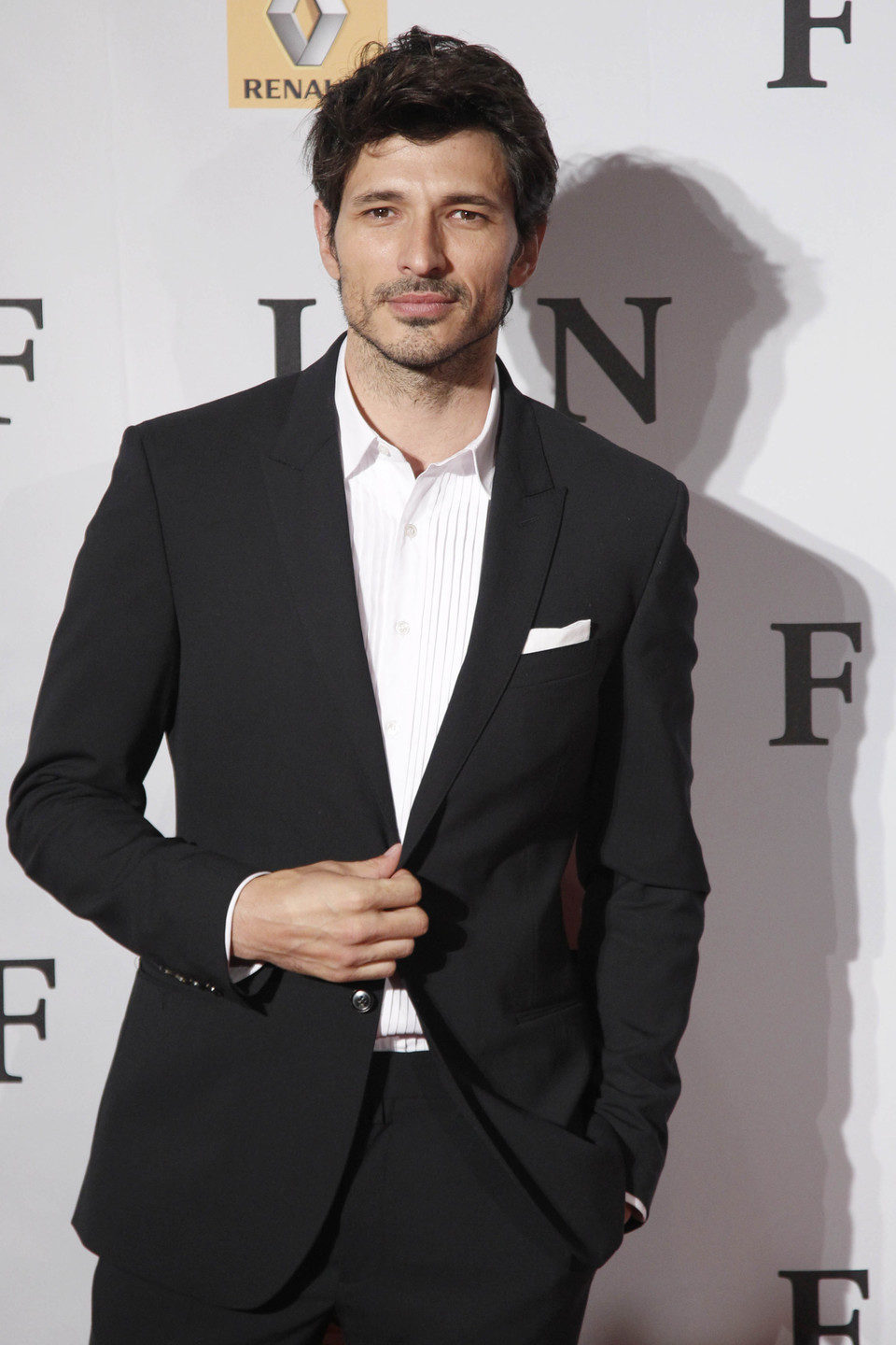 Andrés Velencoso en la première de 'Fin' en Madrid