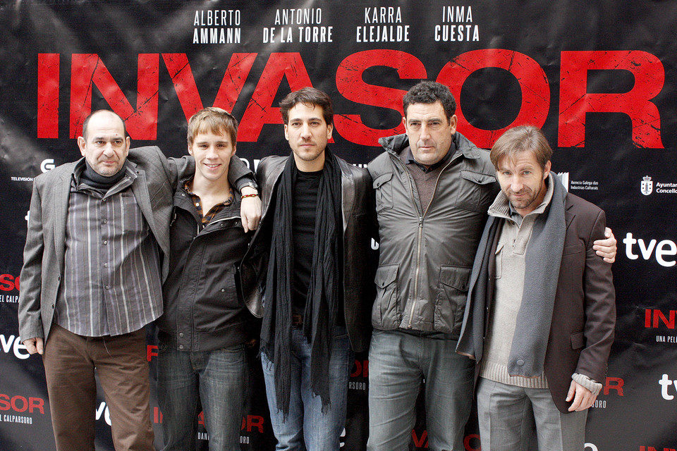 Daniel Calparsoro, Antonio de la Torre, Bernabé Fernández, Alberto Ammann y Karra Elejalde en la presentación de 'Invasor' en Madrid