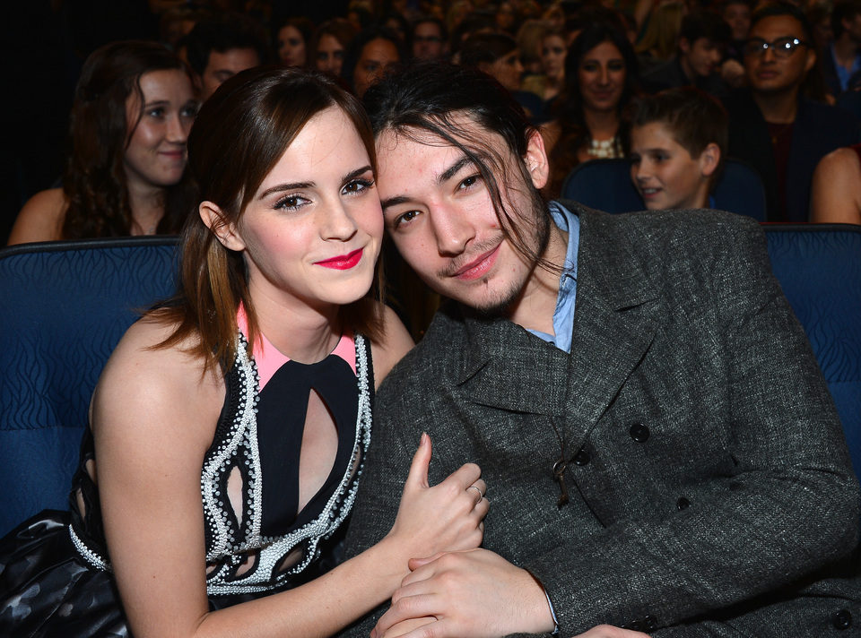 Emma Watson y Ezra Miller en la gala d los People's Choice Awards 2013