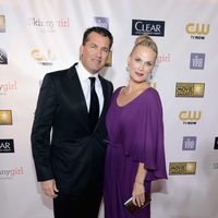 Molly Sims y Scott Stuber en la gala de los Critics' Choice Movie Awards 2013