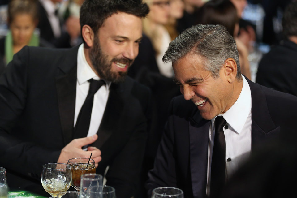 Ben Afflleck y George Clooney en la gala de los Critics' Choice Movie Awards 2013