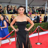 Morena Baccarin en la alfombra roja de los Screen Actors Guild Awards 2013