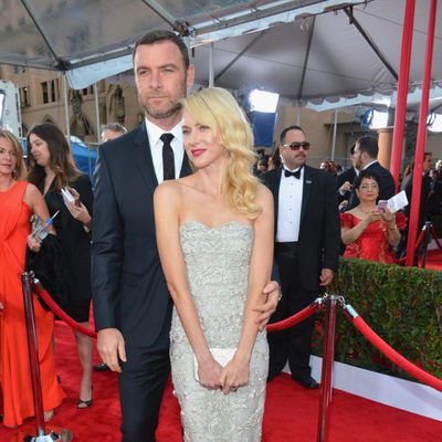 Naomi Watts y Liev Schreiber en la alfombra roja de los Screen Actors Guild Awards 2013