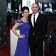 Liza Marshall y Mark Strong en los BAFTA 2013